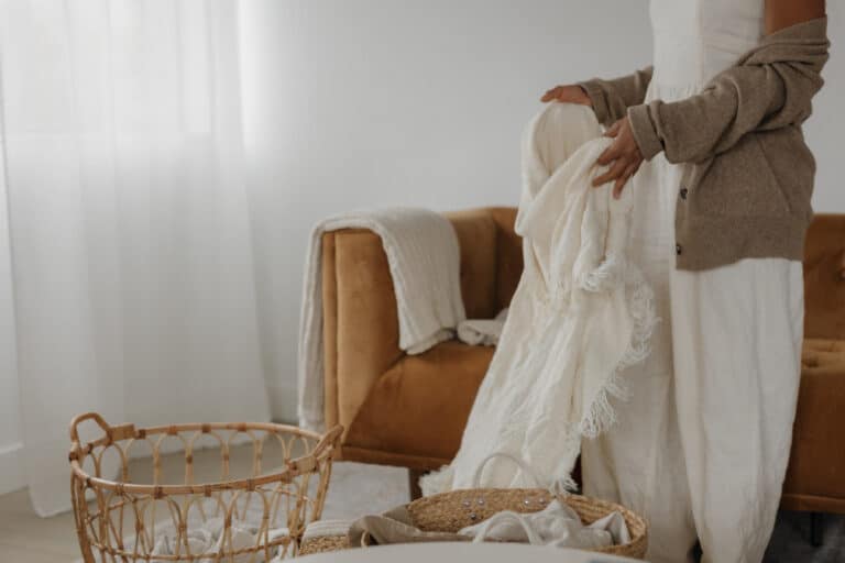 House Cleaning Schedule For Busy Moms